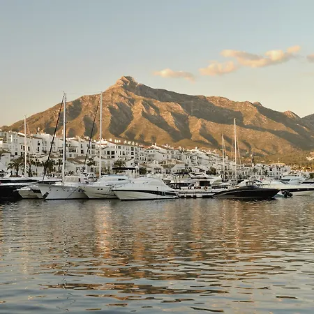 Vacation I Sea Views, 24-7 Security, Parking, Walk To Everything In Luxurious Puerto Banus Marbella