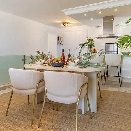 Vacation I Sea Views, 24-7 Security, Parking, Walk To Everything In Luxurious Puerto Banus *