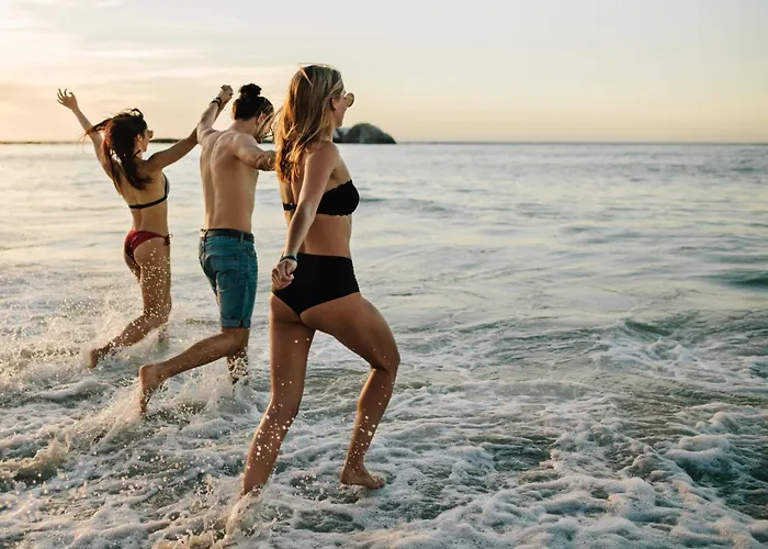 Vacation I Sea Views, 24-7 Security, Parking, Walk To Everything In Luxurious Puerto Banus * Marbella