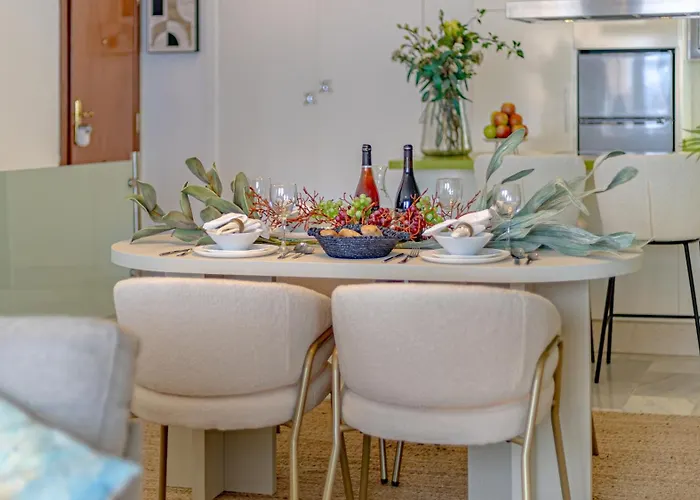 Vacation I Sea Views, 24-7 Security, Parking, Walk To Everything In Luxurious Puerto Banus Appartement Marbella