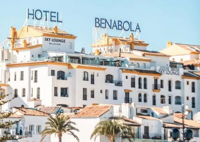 Vacation I Sea Views, 24-7 Security, Parking, Walk To Everything In Luxurious Puerto Banus *