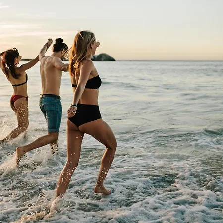 Vacation I Sea Views, 24-7 Security, Parking, Walk To Everything In Luxurious Puerto Banus * Marbella