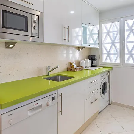 Vacation I Sea Views, 24-7 Security, Parking, Walk To Everything In Luxurious Puerto Banus Apartman *